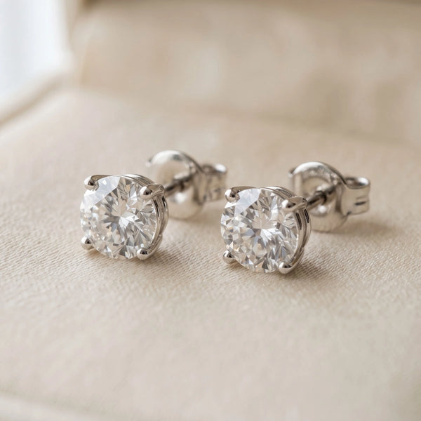 Why Diamond Stud Earrings Are The Top Mother’s Day Gift