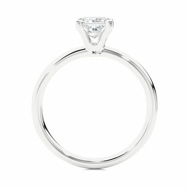 Bague solitaire diamant de laboratoire sertie de griffes taille princesse de 0,80 ct en or blanc 