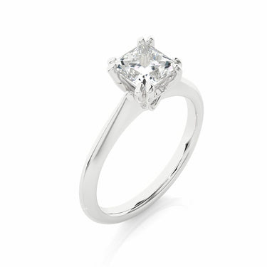 Bague de fiançailles solitaire diamant de laboratoire sertie de griffes taille princesse de 1,35 ct en or blanc 