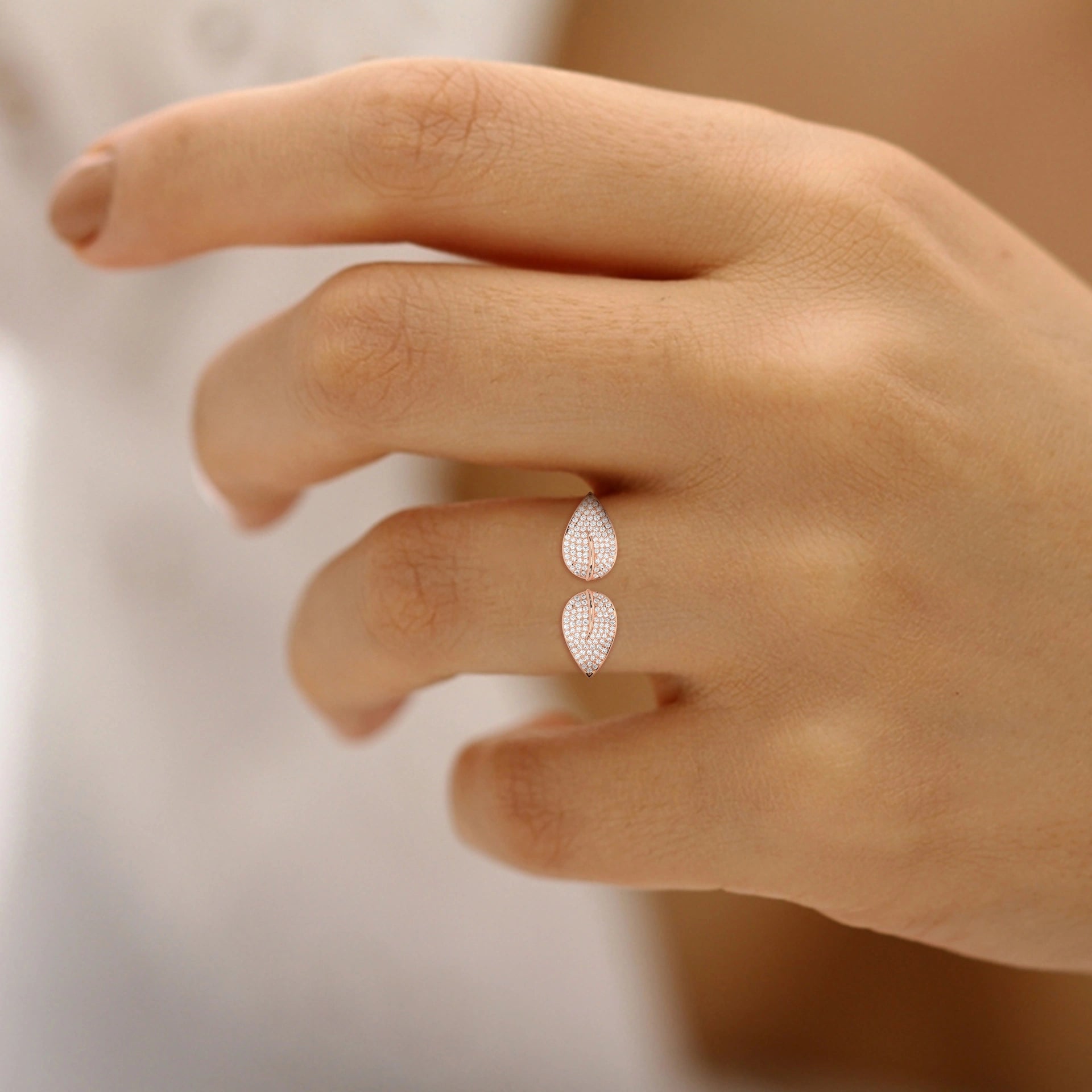 1.62 Carat Diamond Leaf Design Ring in Rose Gold