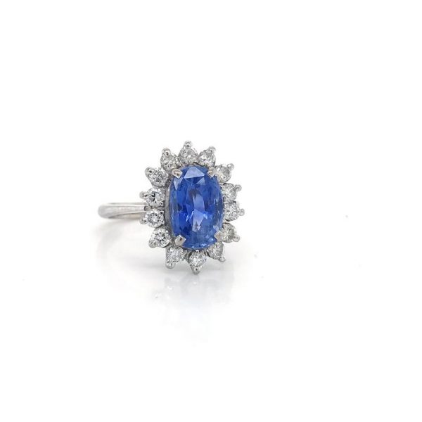 5.50 Ct Oval Shape Prong Setting Halo Sapphire Ring