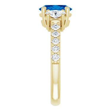 3.50 Carat Oval Cut Prong Setting Sapphire Gemstone & Diamond Ring