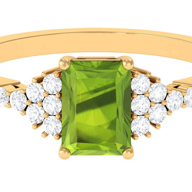3 Ct Emerald Peridot Gemstone Prong Setting Engagement Ring In Yellow Gold