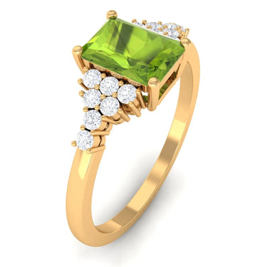 3 Ct Emerald Peridot Gemstone Prong Setting Engagement Ring In Yellow Gold