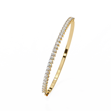 4 Carat Pear Shape Diamond Bangle Bracelet In Yellow Gold