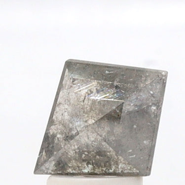 Diamante de sal y pimienta con forma de cometa de 1,68 ct