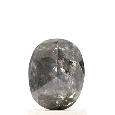 Diamante de sal y pimienta de talla ovalada de 1,42 quilates