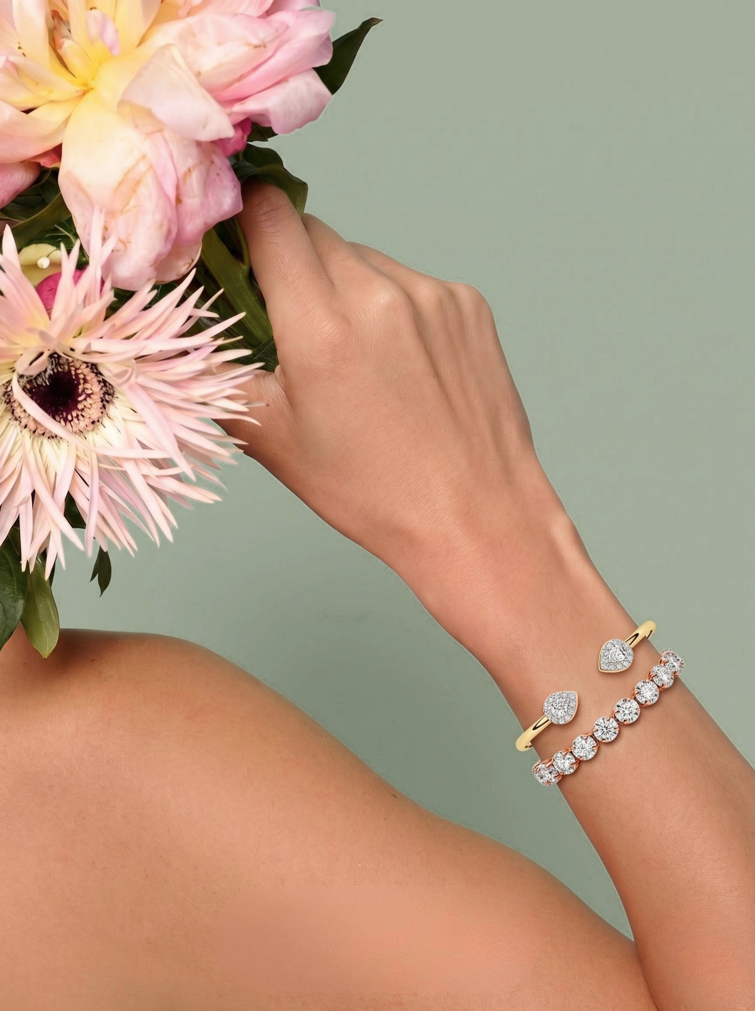 Diamond_Bracelets_2f96bdf7-d459-404a-8992-4ce11e885290.webp