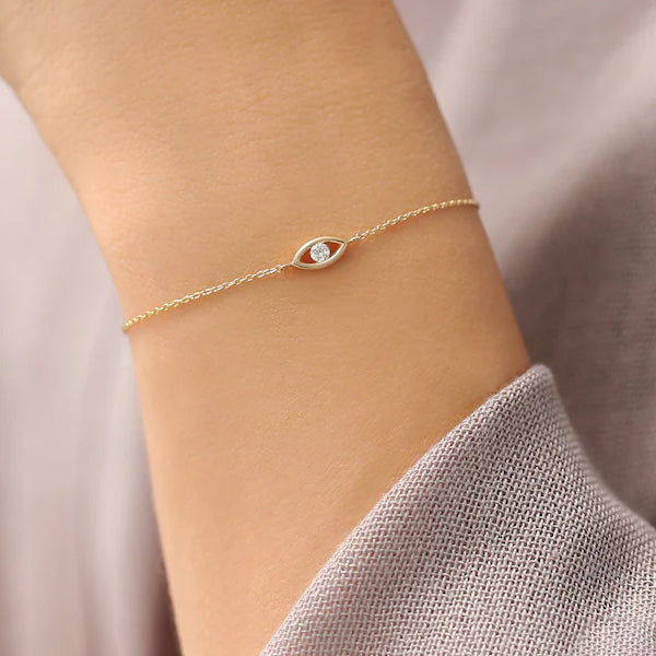 0.84 Carat Round Cut Solitaire Eye Catch Diamond Bracelet