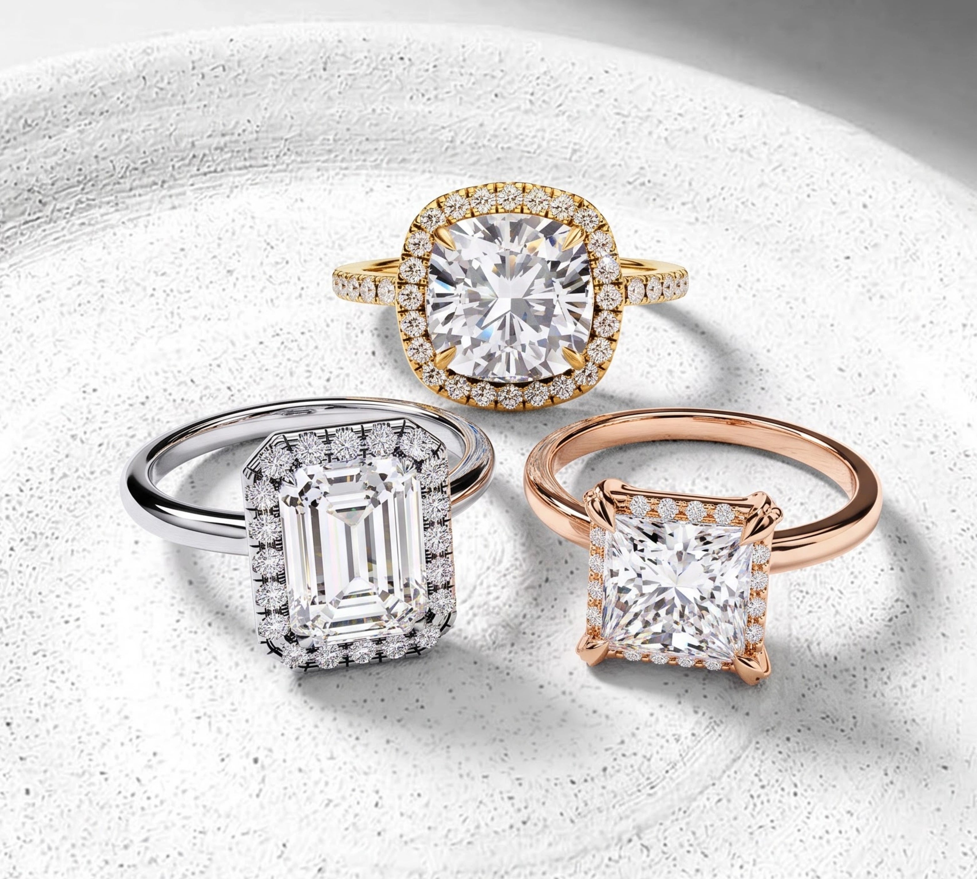 Halo_Engagement_Rings_28f71053-3993-4fab-8244-04206f6a11d7.webp