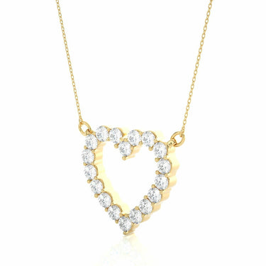 Colgante en forma de corazón de diamante con engaste de punta de talla redonda de 0,50 quilates en oro amarillo 