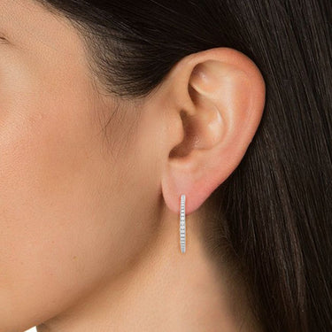 Pendientes de aro con diamantes de laboratorio de talla redonda de 0,80 quilates para mujer en oro blanco 