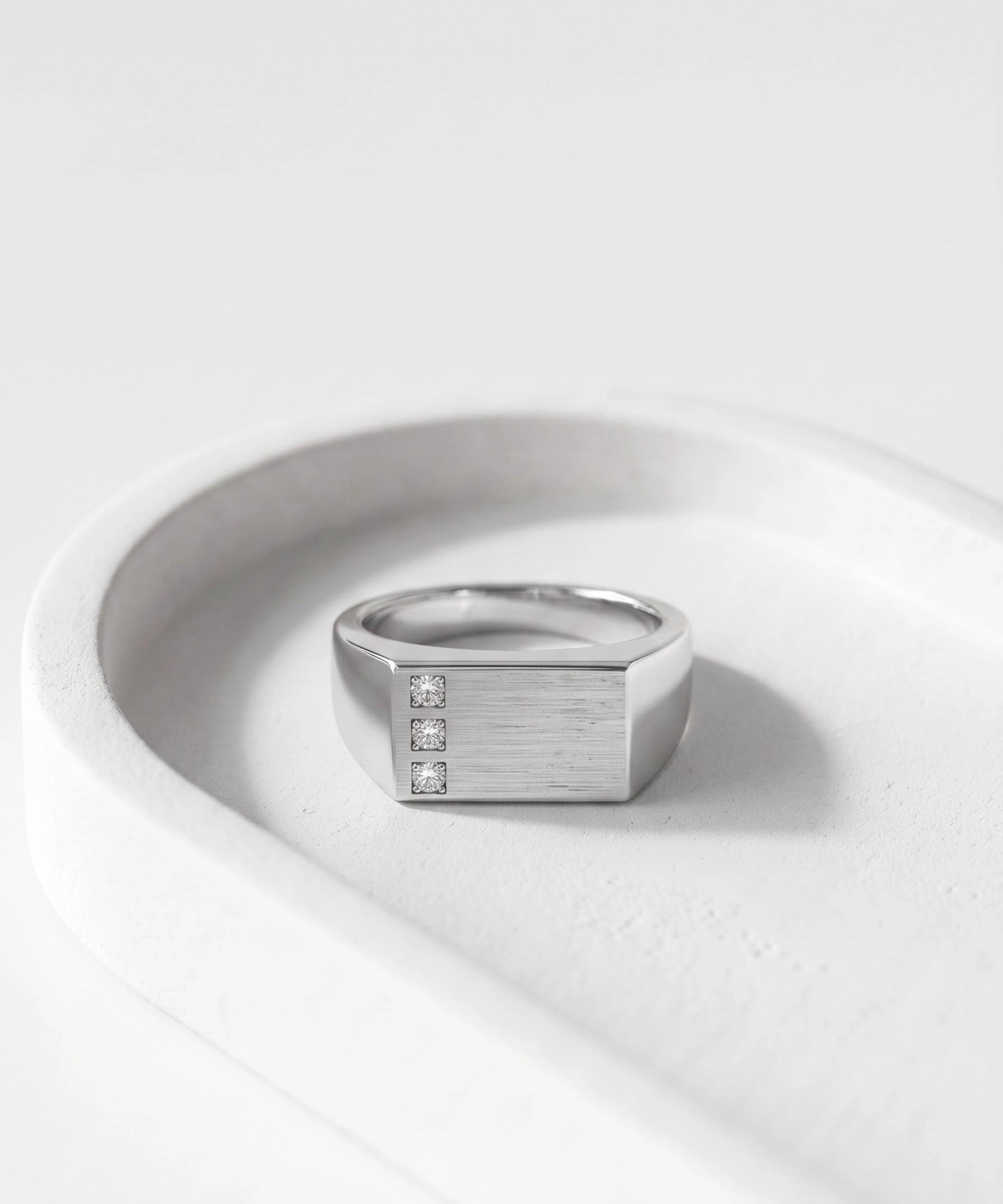 Mens_Diamond_Rings_5949a319-96ed-46a3-9a8b-f9b8db98a3d2.webp