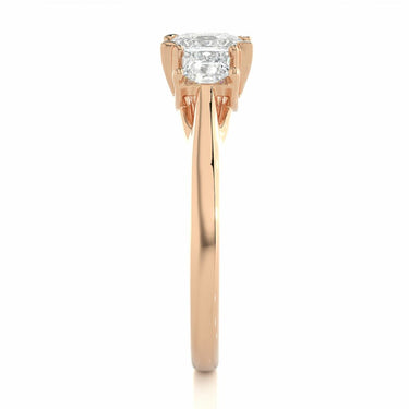 Anillo de diamantes con tres piedras de talla princesa de 1 qt en oro rosa 