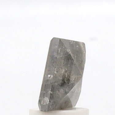 Diamante de sal y pimienta con forma de cometa de 1,68 ct