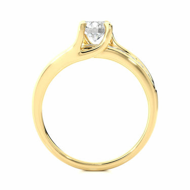 Anillo de compromiso de diamantes con engaste de tensión de talla redonda de 1 qt en oro amarillo 