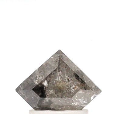 Diamante de sal y pimienta con talla de escudo de 1,34 quilates