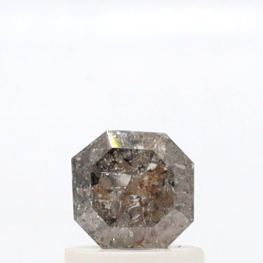 Diamante de sal y pimienta talla Asscher de 0,73 quilates